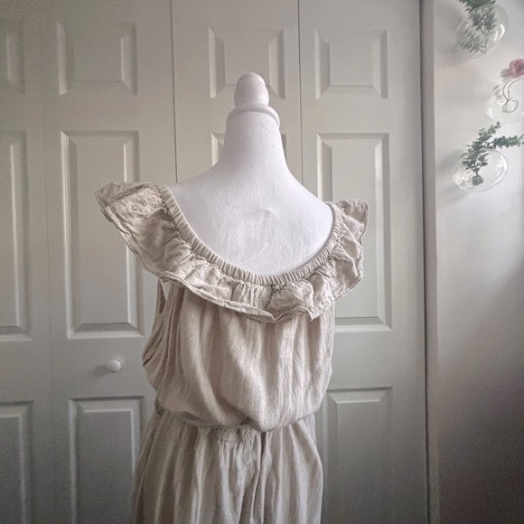 Universal Thread Linen jumpsuit - Picture 3 of 7